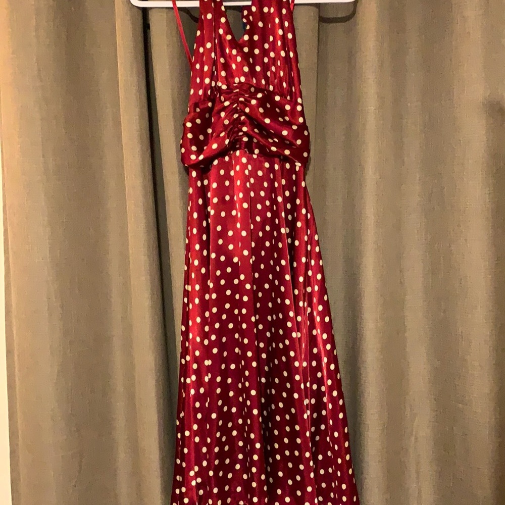 Elegant & Fun polka dot dress 👗